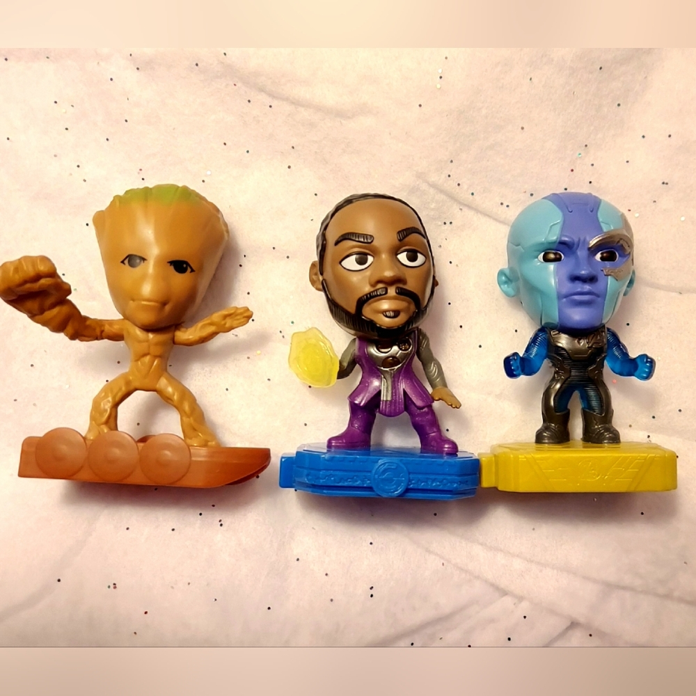 Disney Marvel set McDonald's Marvel 3 Avengers and Eternals Figures Set